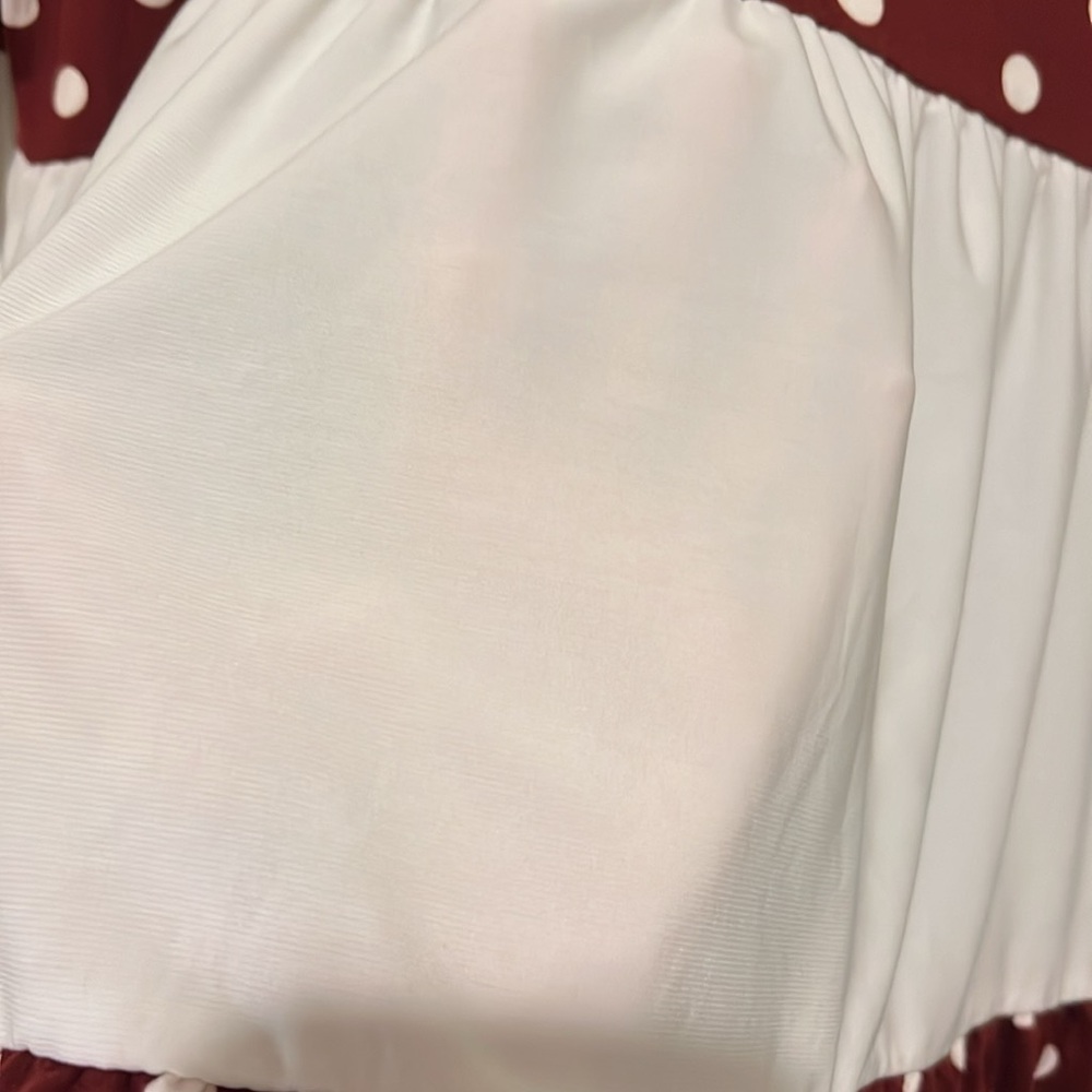 NWOT Women’s SS Polka Dot Top - Picture 5 of 8